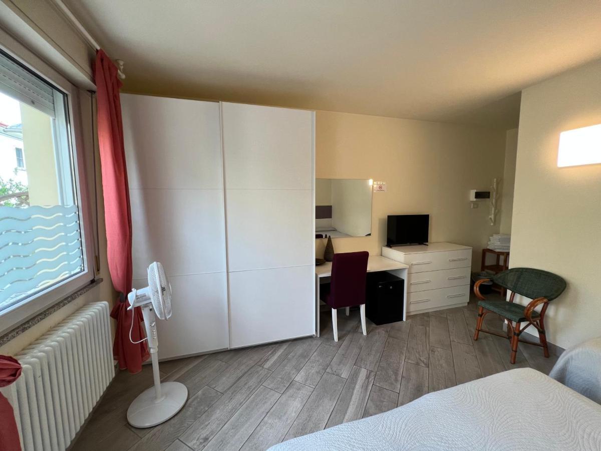 Hotel Locanda Rosy Cattolica Ngoại thất bức ảnh