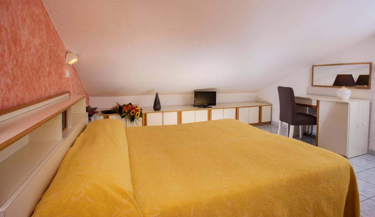 Hotel Locanda Rosy Cattolica Phòng bức ảnh