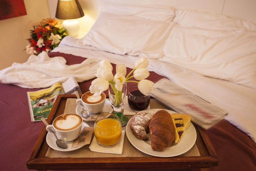 Hotel Locanda Rosy Cattolica Ngoại thất bức ảnh