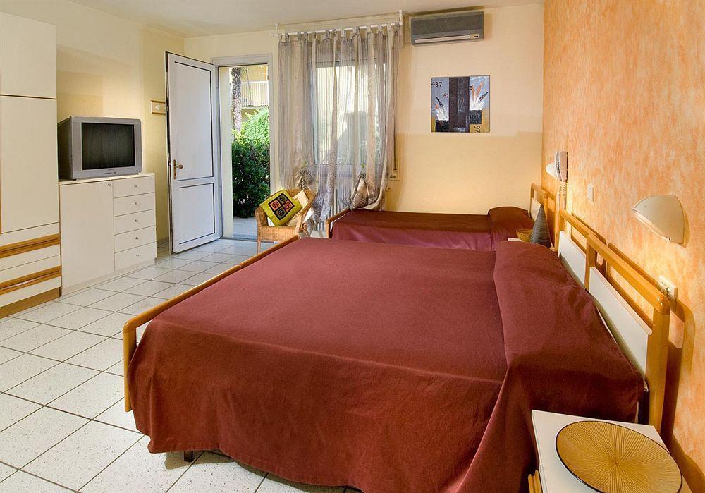 Hotel Locanda Rosy Cattolica Ngoại thất bức ảnh