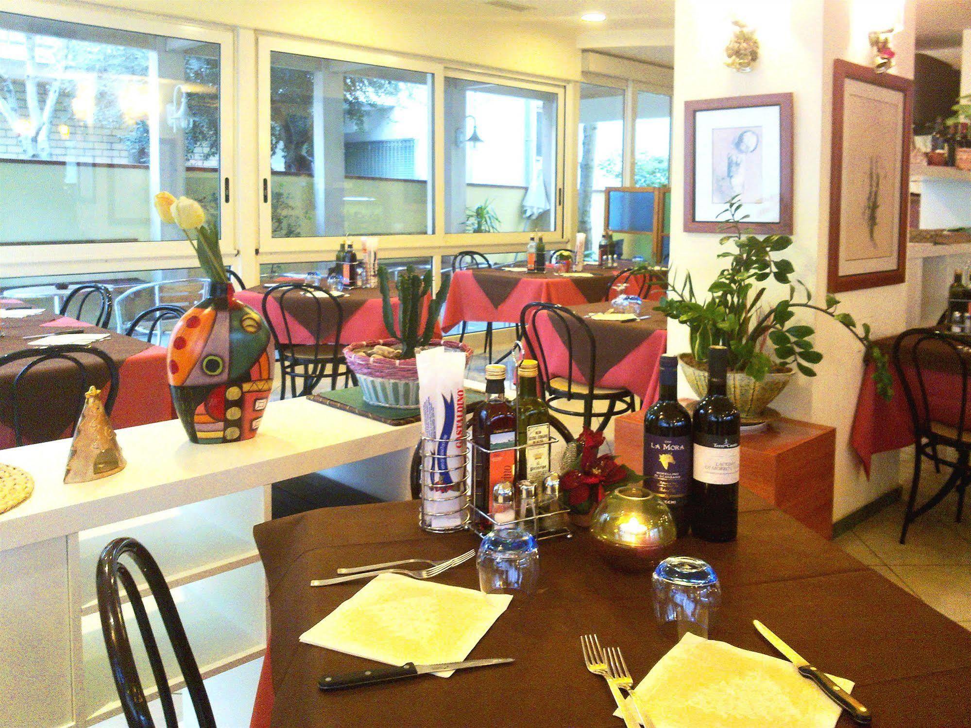 Hotel Locanda Rosy Cattolica Ngoại thất bức ảnh